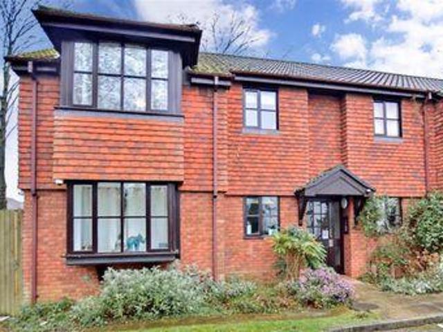 House for sale in The Butts, Kent