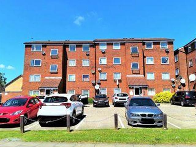 House for sale in Northolt, Greater London