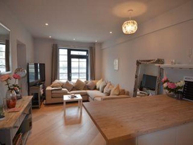 House for sale in Brentford End, Greater London