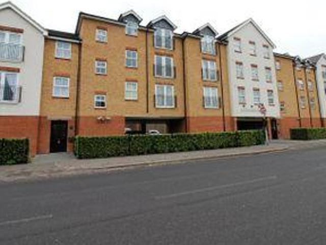 House for sale in Tilbury, Essex