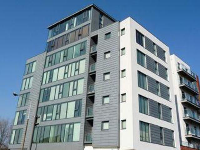 House for sale in Calderstones