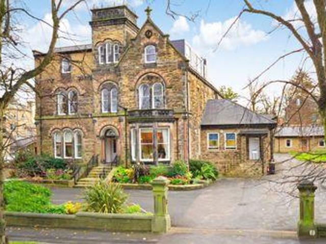 House for sale in Harrogate, North Yorkshire