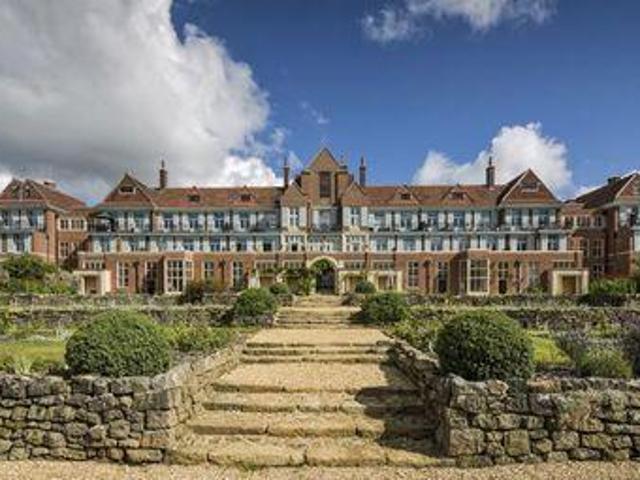 House for sale in Littlecote, West Sussex