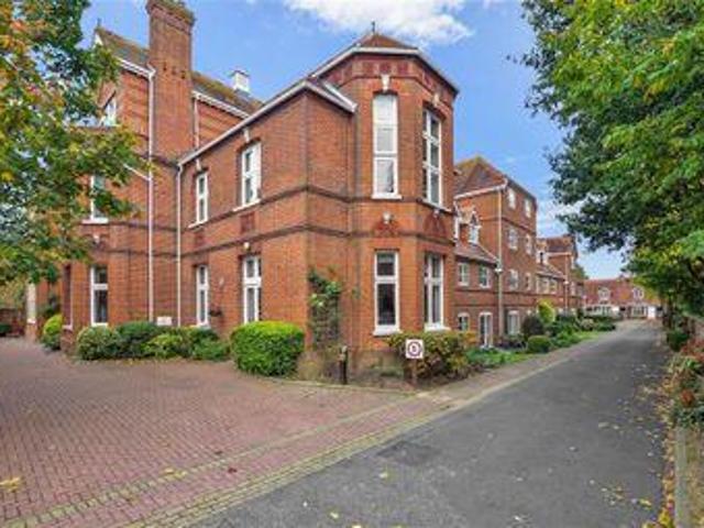 House for sale in Oad Street, Kent