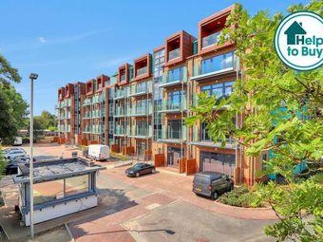 House for sale in Uxbridge, Greater London