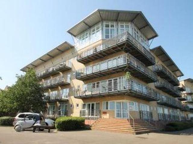 House for sale in Greenhithe, Dartford