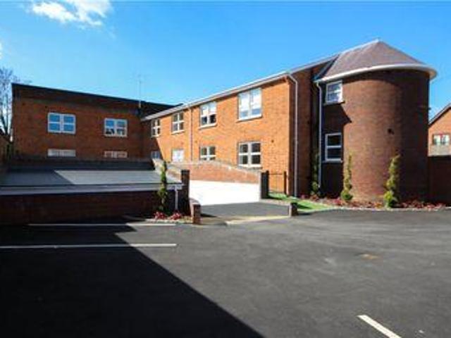 House for sale in Farnborough, Hampshire