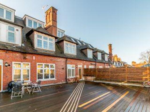 House for sale in Weybridge, Elmbridge