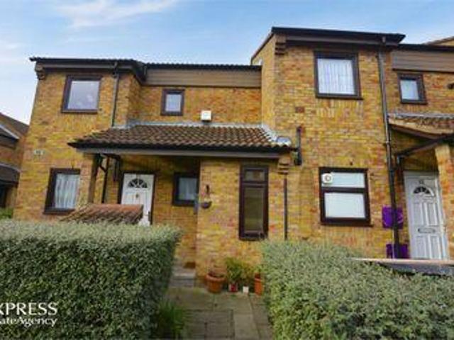House for sale in Northolt, Greater London
