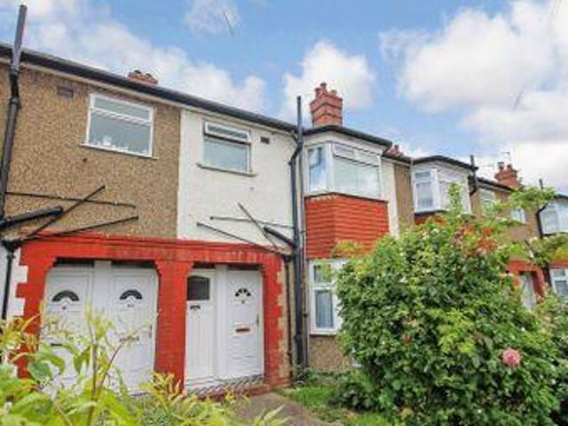 House for sale in Northolt, Greater London