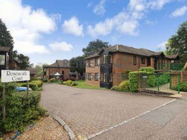 House for sale in Hillview, Surrey