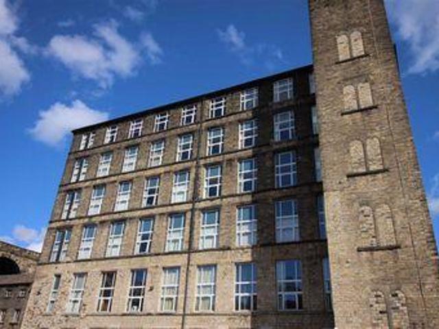 House for sale in Huddersfield, West Yorkshire