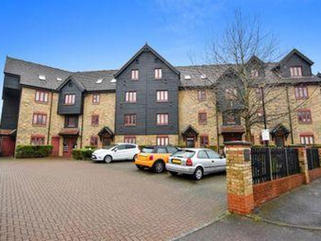 House for sale in Brentford End, Greater London