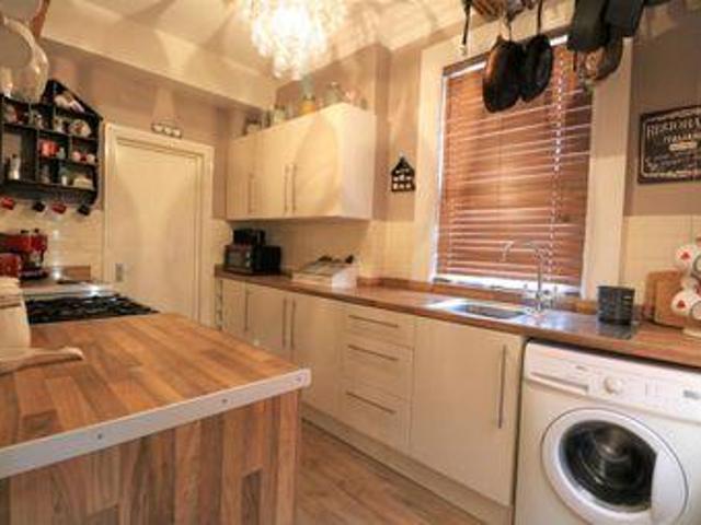 House for sale in Heol-las, Surrey