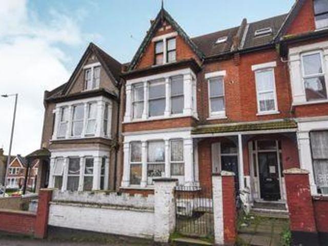 House for sale in Alton Barnes
