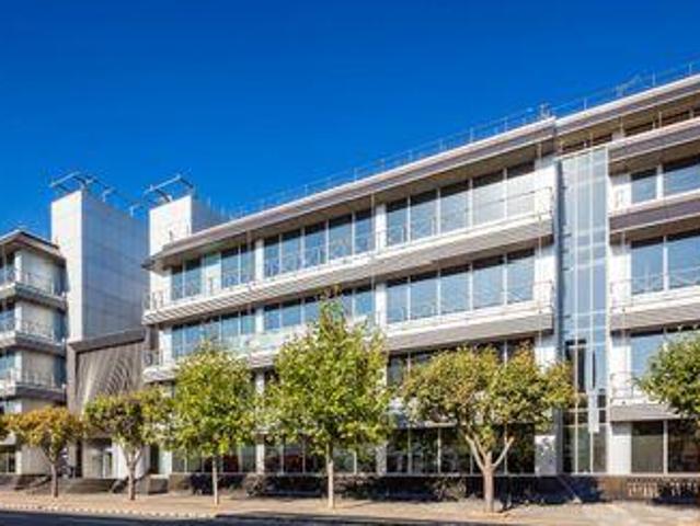 House for sale in Greater London