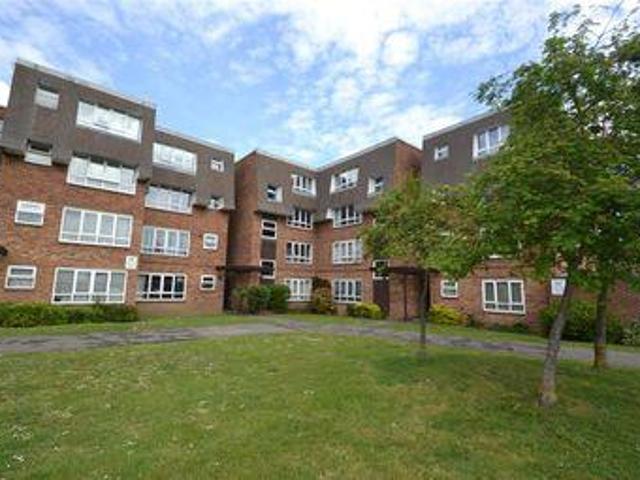 House for sale in London Borough of Hounslow, Feltham