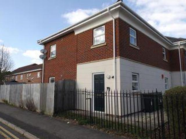 House for sale in Heol-las, Surrey