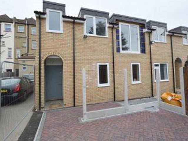 House for sale in Alton Barnes