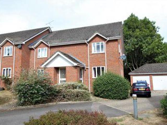 House for sale in Heol-las, Surrey