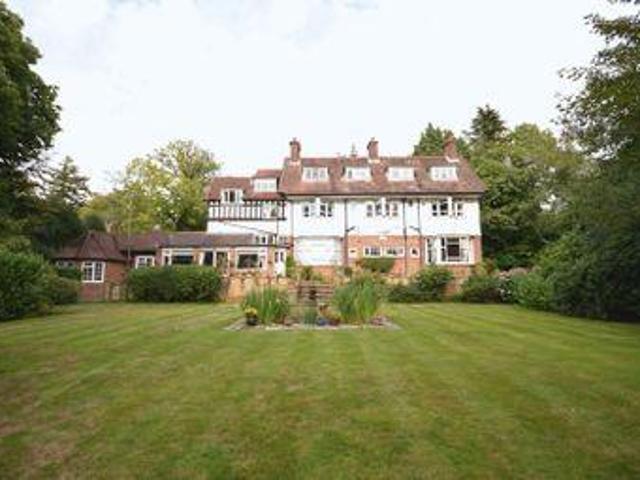 House for sale in Fole, Surrey