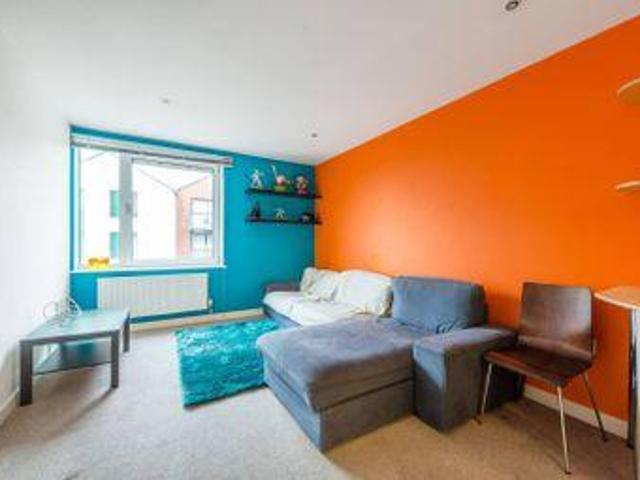 House for sale in Isleworth, Greater London