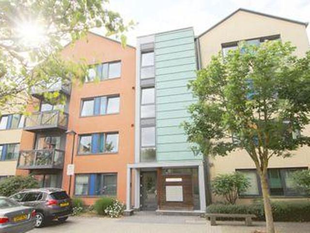House for sale in Isleworth, Greater London