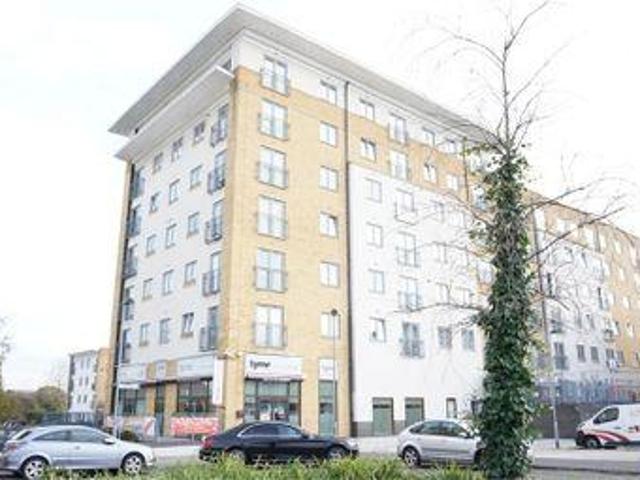 House for sale in Northolt, Greater London
