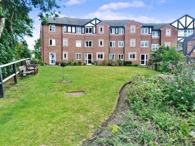 House for sale in Leftwich, Cheshire
