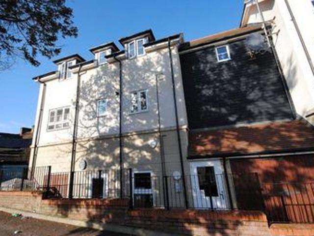 House for sale in Duton Hill