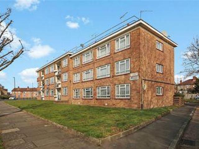 House for sale in Northolt, Greater London