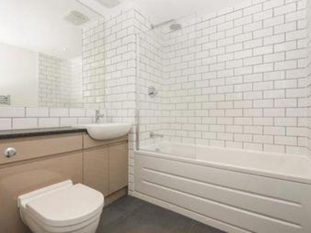 House for sale in Hillview, Surrey