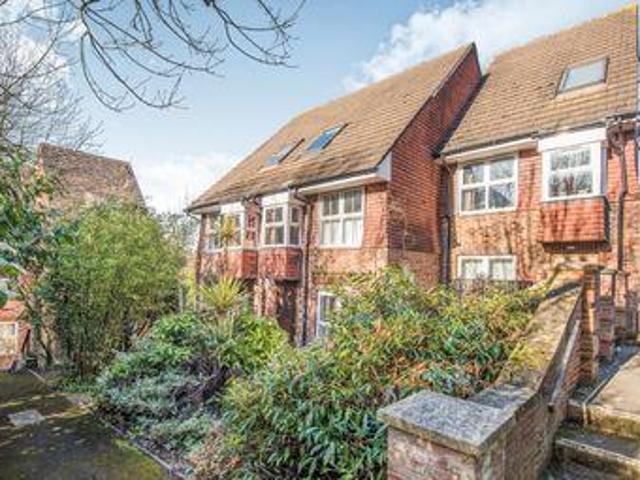 House for sale in Kingston Upon Thames, Greater London