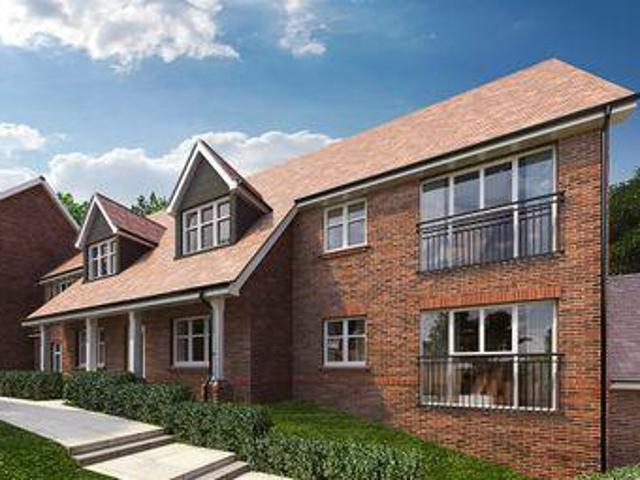 House for sale in Pachesham Park, Surrey