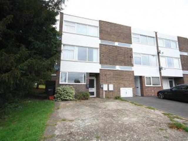 House for rent in Green Close, Warwickshire