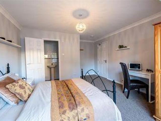 House for rent in Rumwell, Somerset