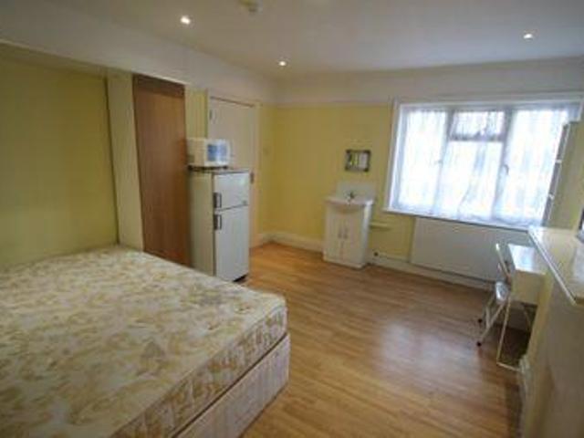 House for rent in Lyons, Greater London