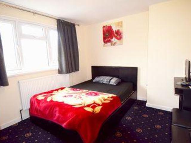 House for rent in London Borough of Ealing, Greenford