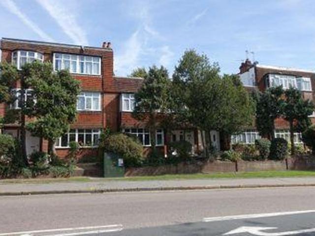 House for rent in Surrey