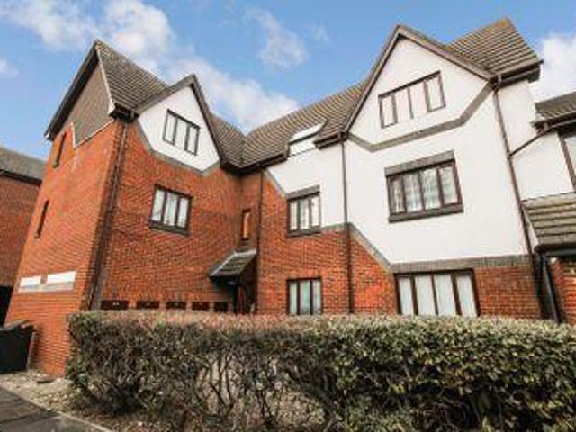 House for sale in London Borough of Ealing, Greenford