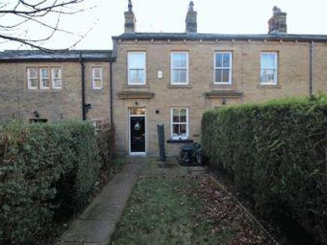 House for sale in Huddersfield, West Yorkshire