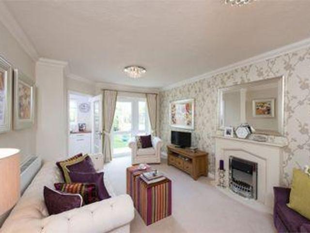 House for sale in Pachesham Park, Surrey