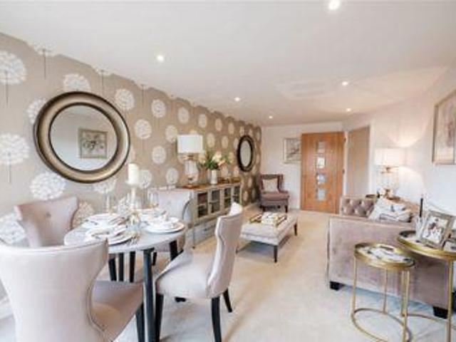 House for sale in Borehamwood, Hertsmere