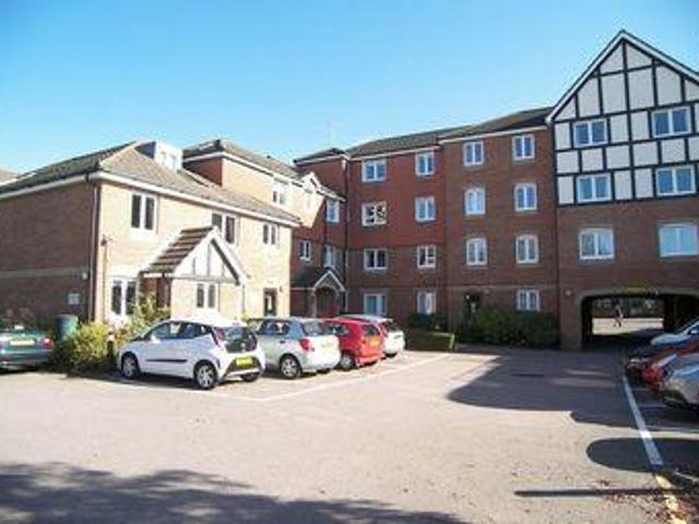 House for sale in Potters Bar, Isle Of Man