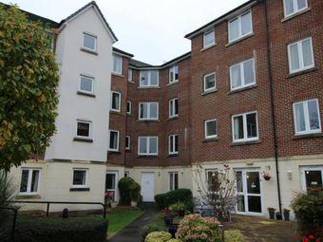 House for sale in Aldershot, Hampshire