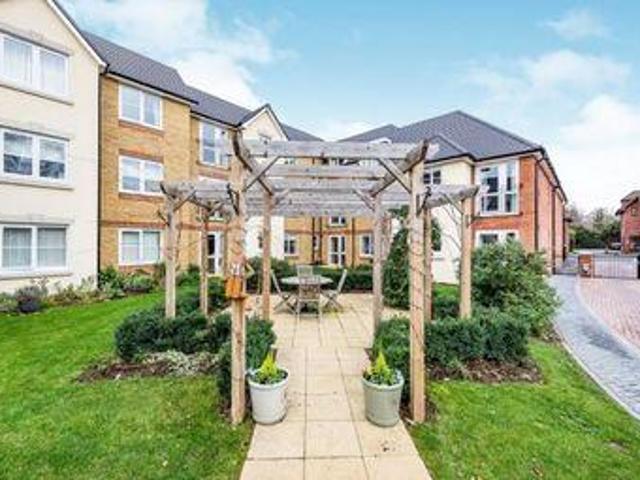 House for sale in Pachesham Park, Surrey