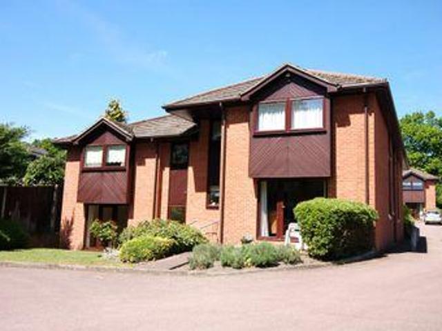 House for sale in Heol-las, Surrey
