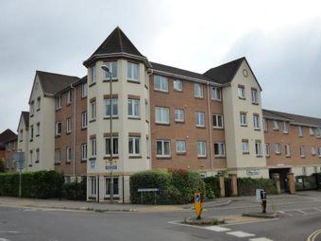House for sale in Farnborough, Rushmoor