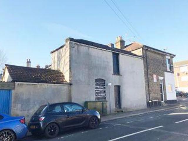 House for sale in Brompton, Chatham