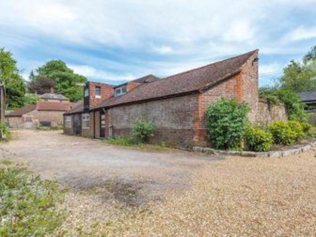 House for sale in Fole, Surrey
